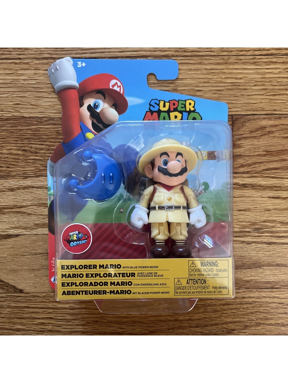 World of Nintendo Super Mario Explorer Mario 4” Articulated Figure with Blue ...